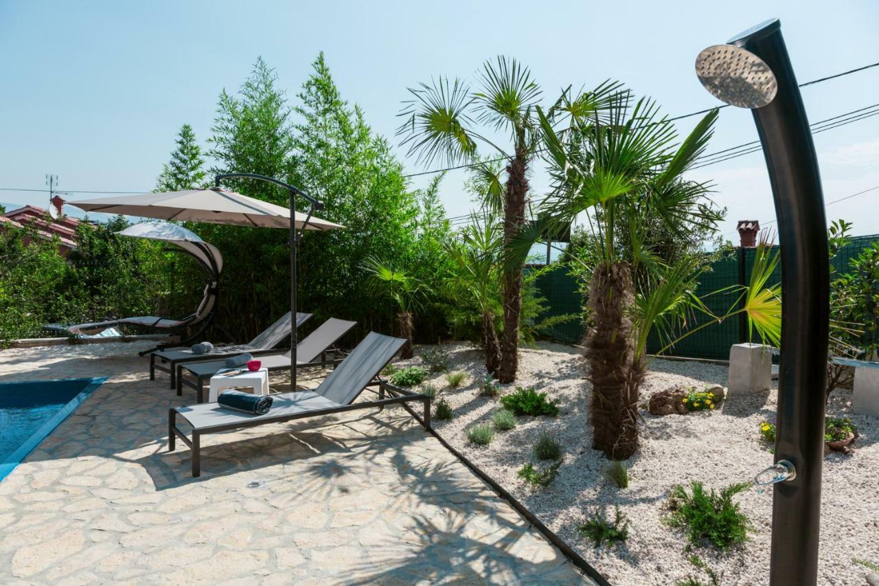 Vila Jolly